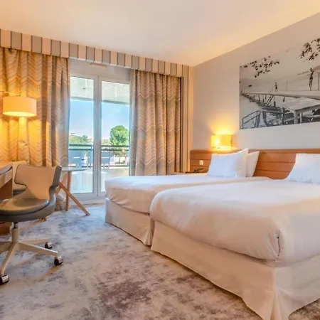 Hotel - Port St Laurent By Ihg Saint-Laurent-du-Var