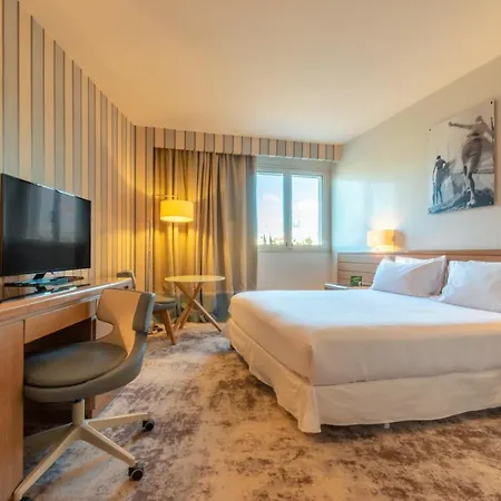 - Port St Laurent By Ihg Hotel Saint-Laurent-du-Var