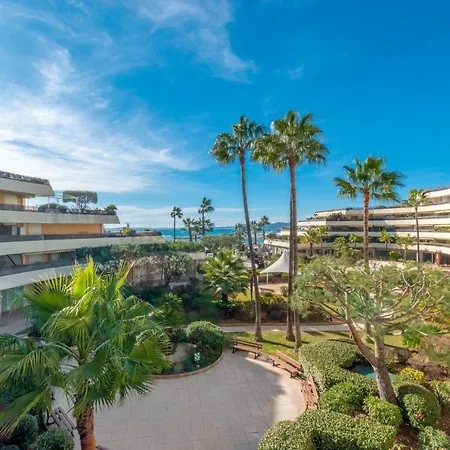 Hotel - Port St Laurent, An Ihg Saint-Laurent-du-Var
