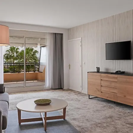 Hotel - Port St Laurent By Ihg
