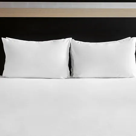 - Port St Laurent By Ihg סאן-לורן-דו-ואר