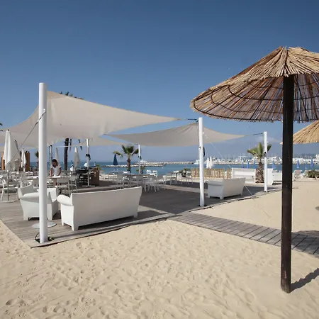 מלון - Port St Laurent By Ihg