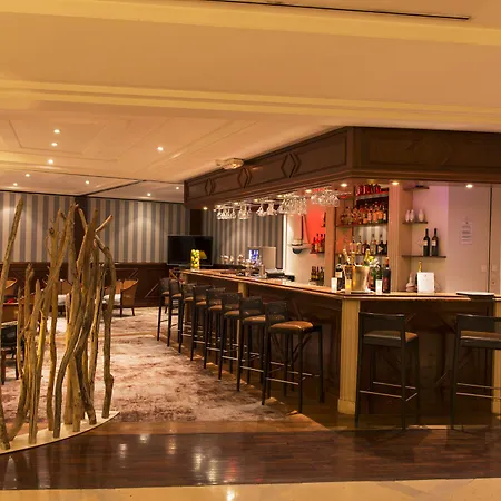 מלון - Port St Laurent By Ihg סאן-לורן-דו-ואר