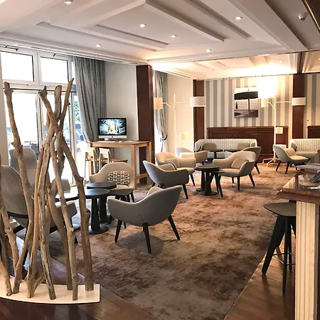 - Port St Laurent By Ihg 4* סאן-לורן-דו-ואר