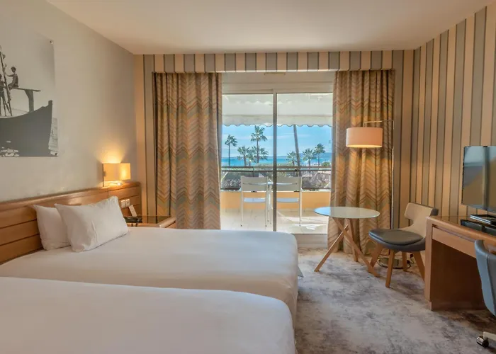 圣洛朗港尼斯假日酒店 4* 圣罗兰度瓦